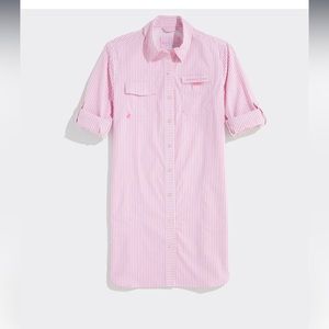 Like new Vineyard Vines Coverup Seersucker